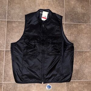 Nike Tech Fleece Utility Vest Water Repellent Zip Pockets FD0755-010 Men's Sz L